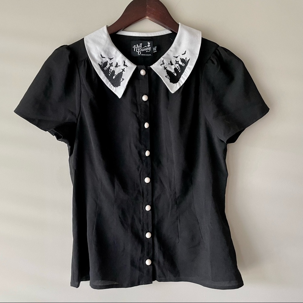 NWOT Hell Bunny Fortune Favors the Cave Button-Up Top in Graveyard